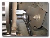 2000-2006-GM-Chevrolet-Tahoe-Rear-Disc-Brake-Pads-Rotors-Replacement-Guide-054