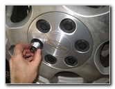 2000-2006-GM-Chevrolet-Tahoe-Rear-Disc-Brake-Pads-Rotors-Replacement-Guide-074