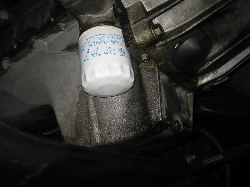 2000-2006-GM-Chevrolet-Tahoe-Engine-Oil-Change-Filter-Replacement-Guide-005