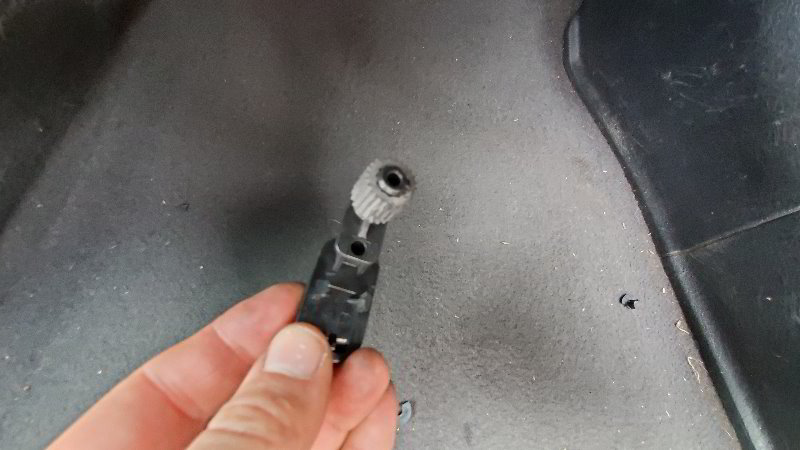 2001-2005-Honda-Civic-Cabin-Air-Filter-Replacement-Guide-004