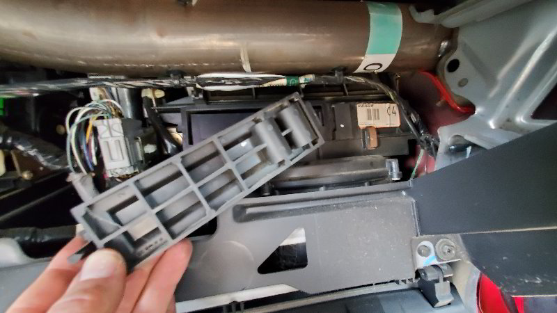 2001-2005-Honda-Civic-Cabin-Air-Filter-Replacement-Guide-020