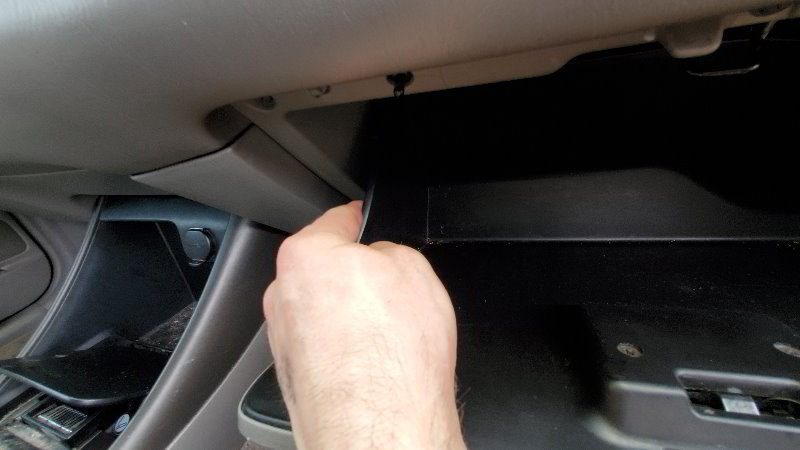 2002-2006-Toyota-Camry-Cabin-Air-Filter-Replacement-Guide-003