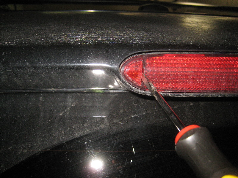 2003-2008-Honda-Pilot-Third-Brake-Light-Bulb-Replacement-Guide-005
