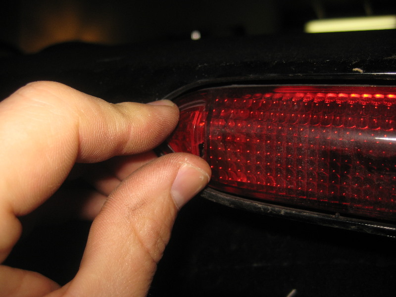 2003-2008-Honda-Pilot-Third-Brake-Light-Bulb-Replacement-Guide-019