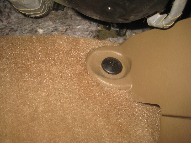 2003-2008-Honda-Pilot-Cabin-Air-Filter-Replacement-Guide-013