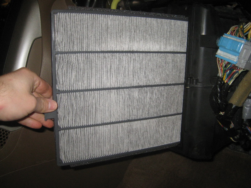 2003-2008-Honda-Pilot-Cabin-Air-Filter-Replacement-Guide-049