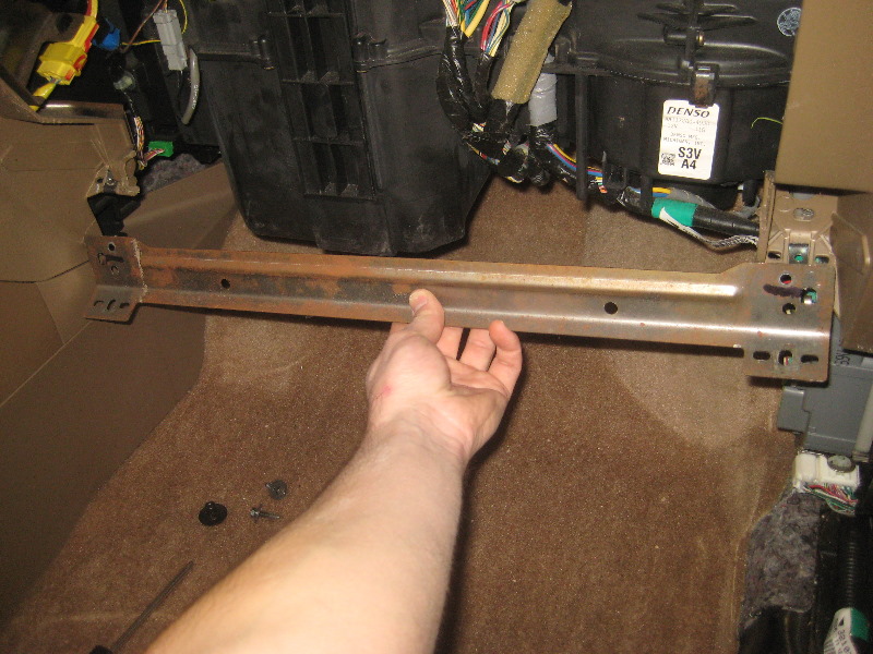 2003-2008-Honda-Pilot-Cabin-Air-Filter-Replacement-Guide-055