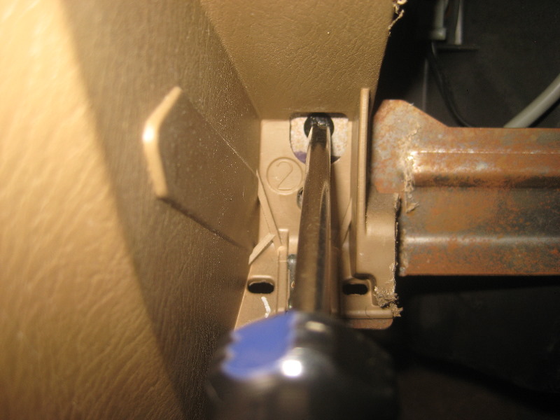 2003-2008-Honda-Pilot-Cabin-Air-Filter-Replacement-Guide-057