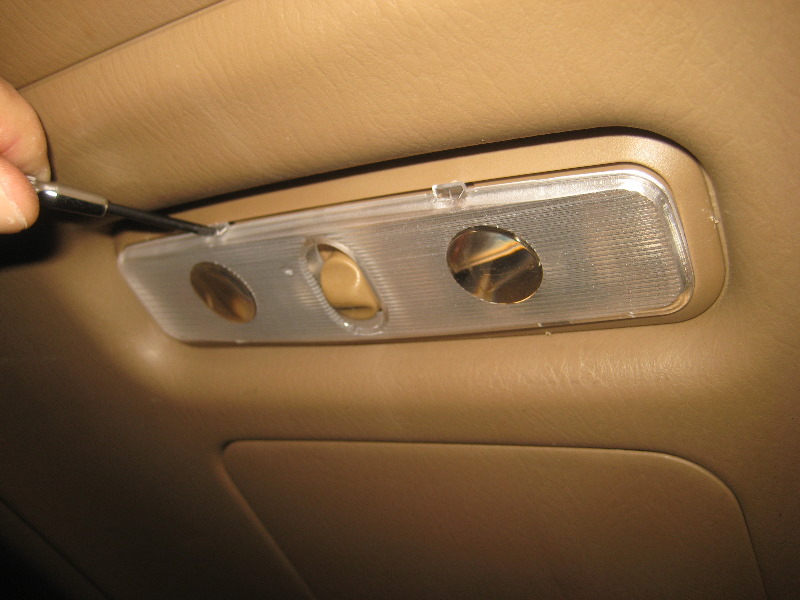 2003-2008-Honda-Pilot-Cargo-Area-Light-Bulbs-Replacement-Guide-003