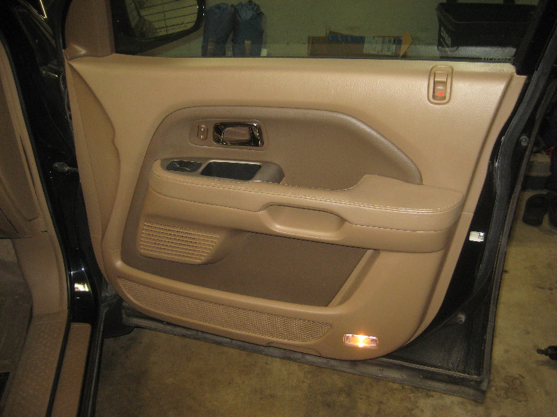 2003-2008-Honda-Pilot-Interior-Door-Panel-Removal-Guide-001