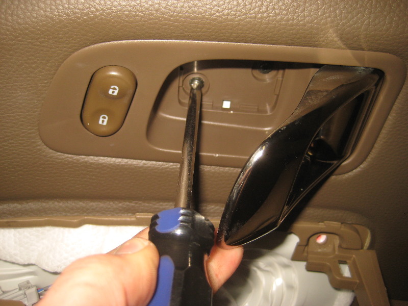 2003-2008-Honda-Pilot-Interior-Door-Panel-Removal-Guide-017