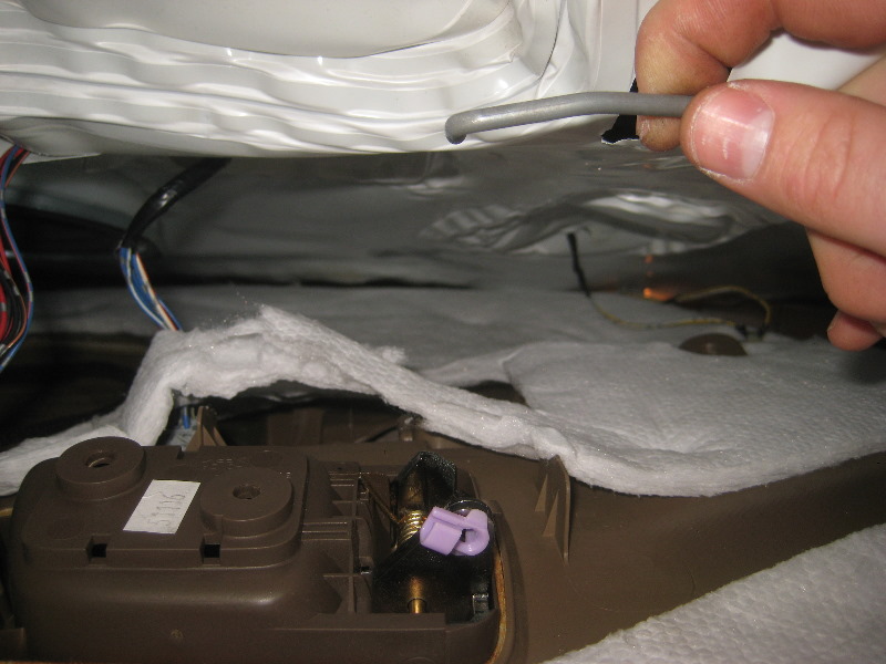 2003-2008-Honda-Pilot-Interior-Door-Panel-Removal-Guide-026