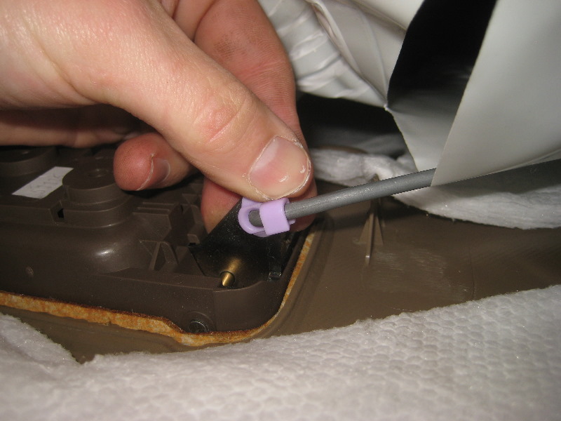 2003-2008-Honda-Pilot-Interior-Door-Panel-Removal-Guide-036