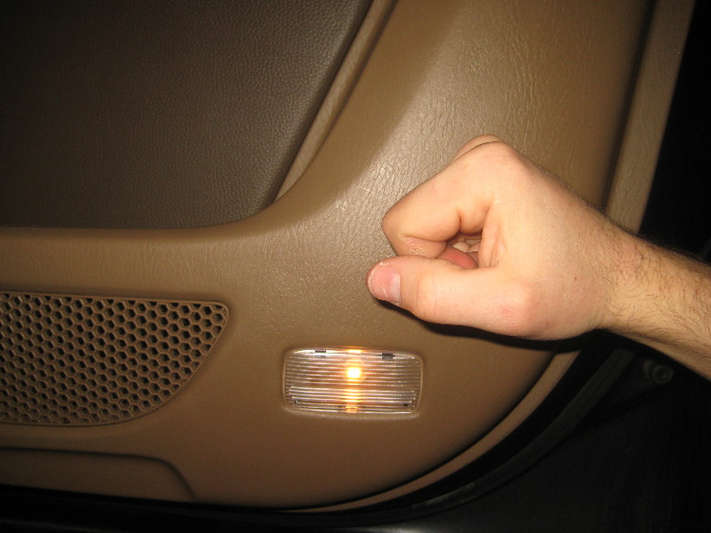 2003-2008-Honda-Pilot-Interior-Door-Panel-Removal-Guide-041