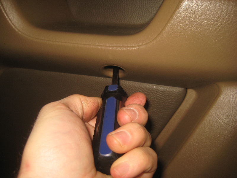 2003-2008-Honda-Pilot-Interior-Door-Panel-Removal-Guide-050