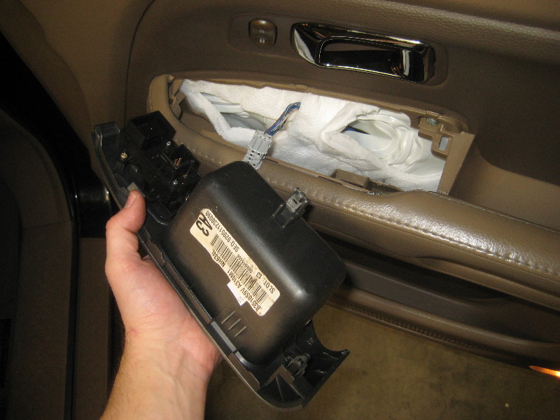 2003-2008-Honda-Pilot-Interior-Door-Panel-Removal-Guide-051