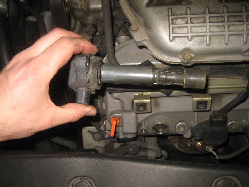 20032008HondaPilotSparkPlugsReplacementGuide012