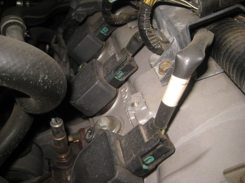 20032008HondaPilotSparkPlugsReplacementGuide026