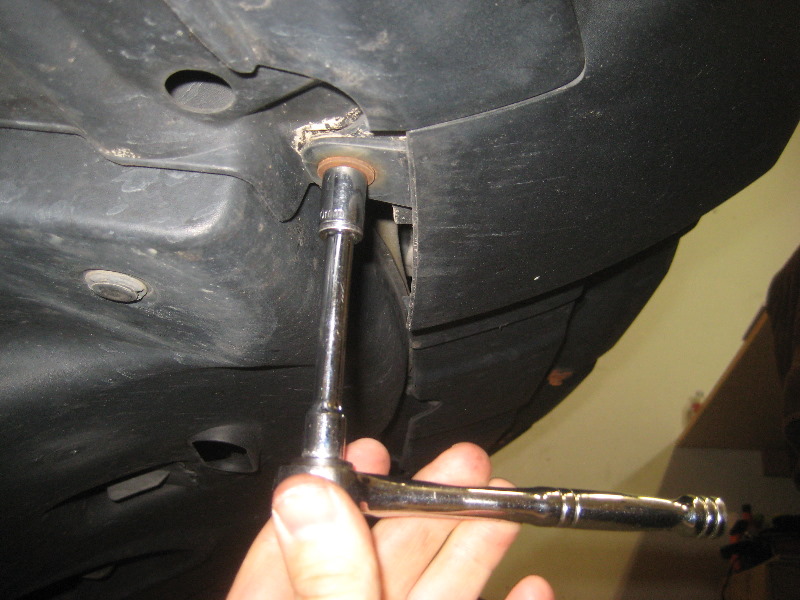 2003-2008-Honda-Pilot-Fog-Light-Bulbs-Replacement-Guide-002