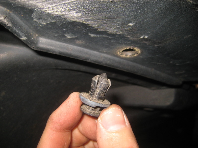 2003-2008-Honda-Pilot-Fog-Light-Bulbs-Replacement-Guide-004