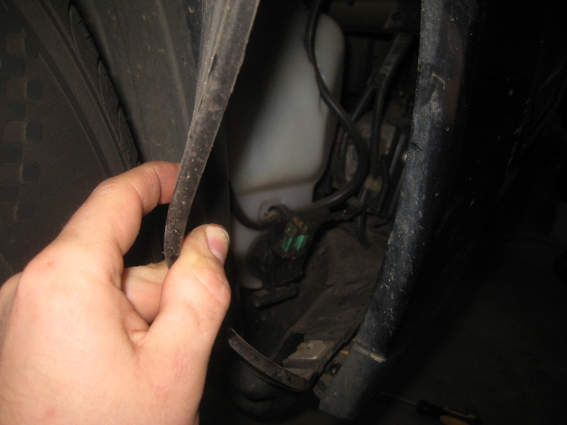 2003-2008-Honda-Pilot-Fog-Light-Bulbs-Replacement-Guide-006