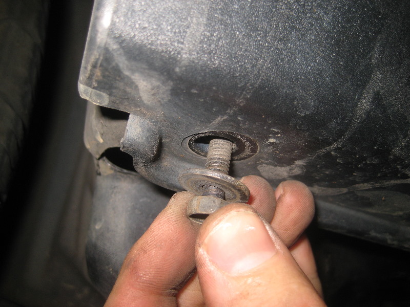 2003-2008-Honda-Pilot-Fog-Light-Bulbs-Replacement-Guide-012