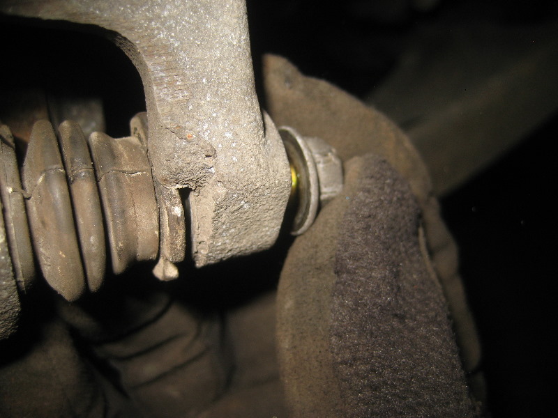 2003-2008-Honda-Pilot-Front-Brake-Pads-Replacement-Guide-032