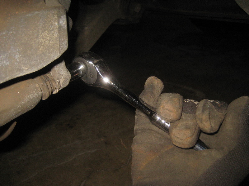 2003-2008-Honda-Pilot-Front-Brake-Pads-Replacement-Guide-033