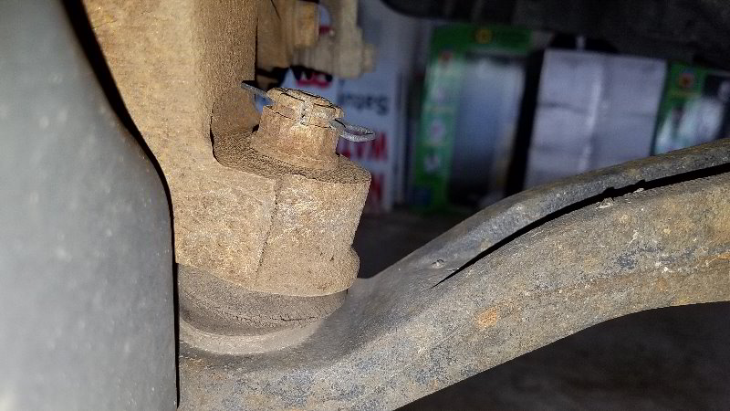 2003-2008-Honda-Pilot-Front-Lower-Control-Arms-Replacement-Guide-004