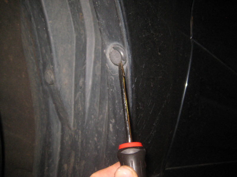 2003-2008-Honda-Pilot-Front-Side-Marker-Light-Bulb-Replacement-Guide-003