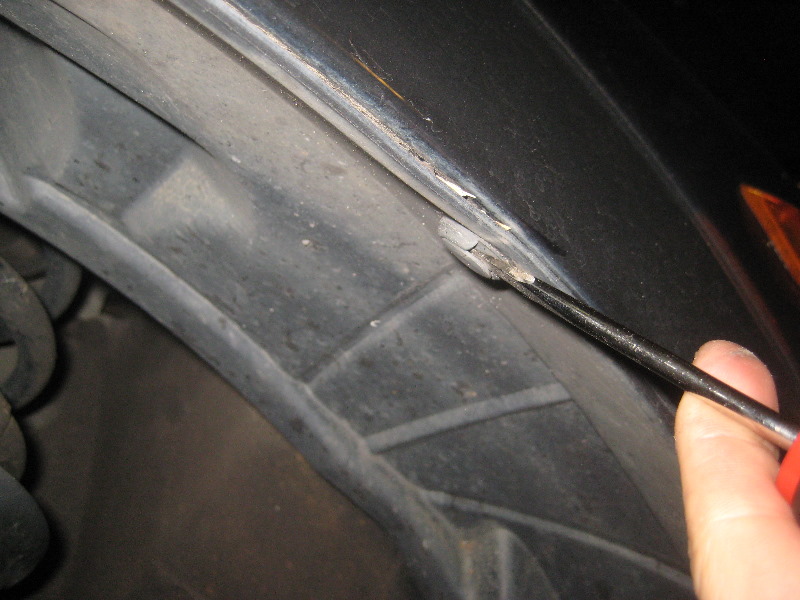 2003-2008-Honda-Pilot-Front-Side-Marker-Light-Bulb-Replacement-Guide-005