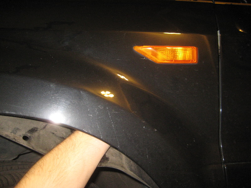 2003-2008-Honda-Pilot-Front-Side-Marker-Light-Bulb-Replacement-Guide-007