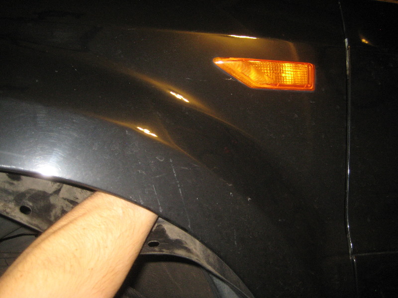 2003-2008-Honda-Pilot-Front-Side-Marker-Light-Bulb-Replacement-Guide-011