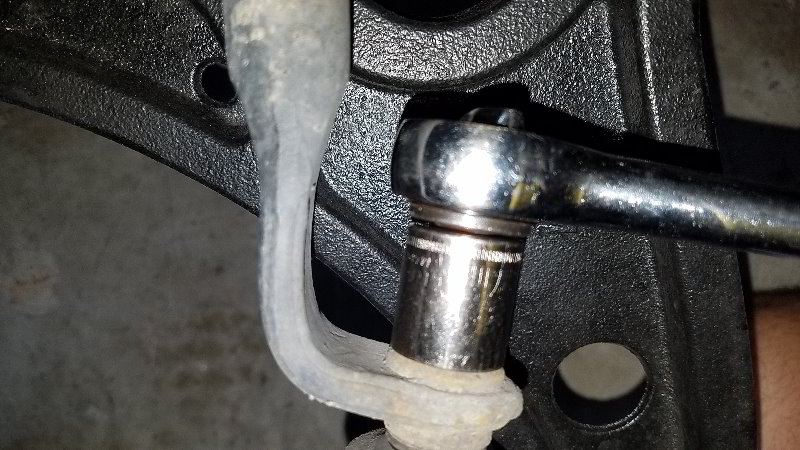 2003-2008-Honda-Pilot-Front-Stabilizer-Bar-Bushings-Replacement-Guide-008