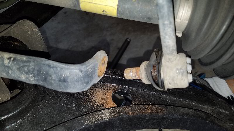 2003-2008-Honda-Pilot-Front-Stabilizer-Bar-Bushings-Replacement-Guide-010