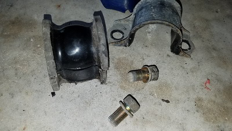2003-2008-Honda-Pilot-Front-Stabilizer-Bar-Bushings-Replacement-Guide-012
