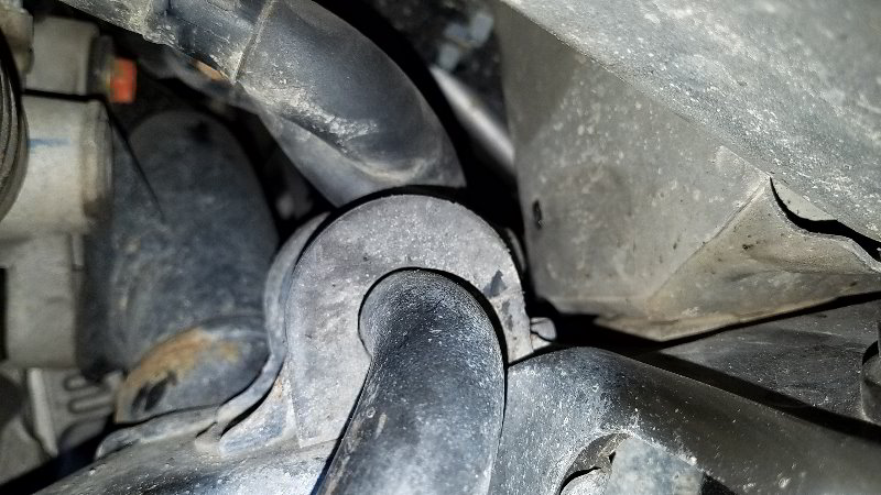 2003-2008-Honda-Pilot-Front-Stabilizer-Bar-Bushings-Replacement-Guide-020