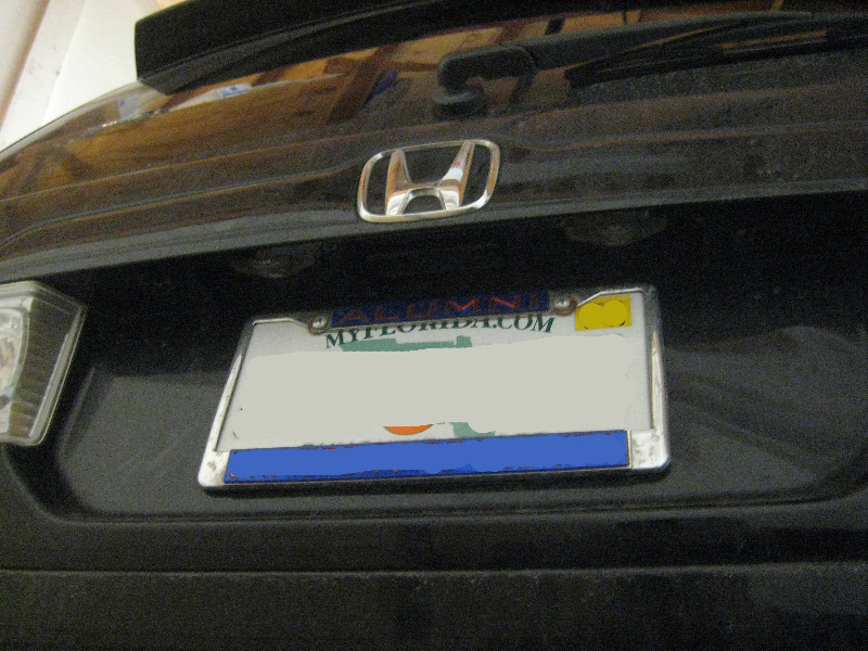2003-2008-Honda-Pilot-License-Plate-Light-Bulbs-Replacement-Guide-001