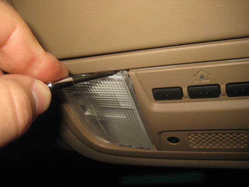2003-2008-Honda-Pilot-Map-Light-Bulbs-Replacement-Guide-002