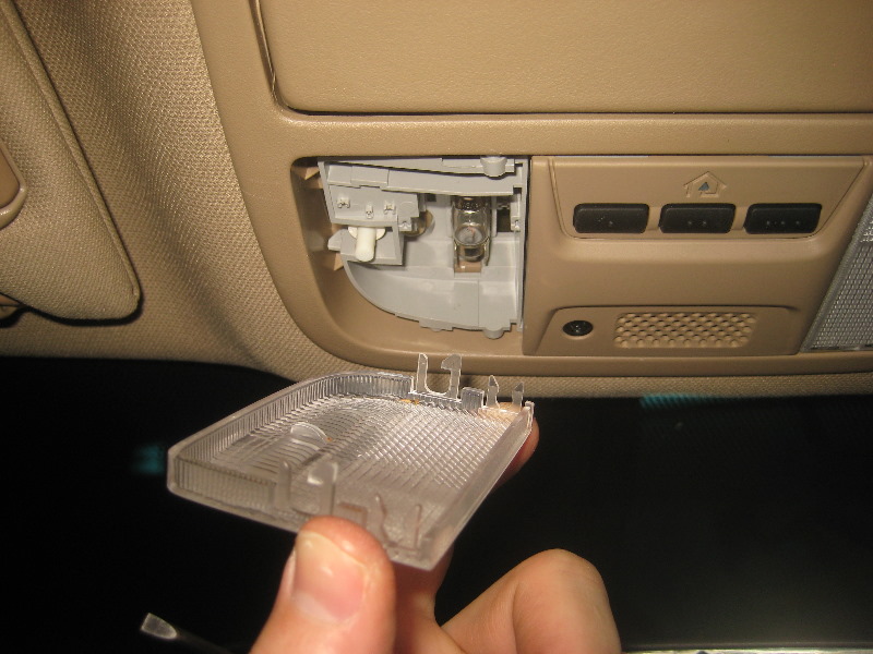 2003-2008-Honda-Pilot-Map-Light-Bulbs-Replacement-Guide-003