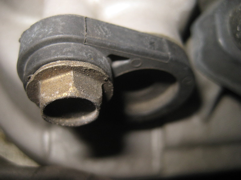 2003-2008-Honda-Pilot-PCV-Valve-Replacement-Guide-004