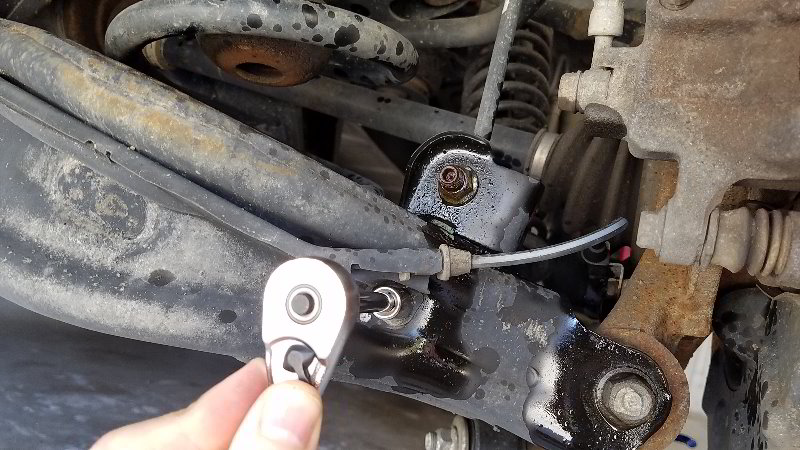 Honda-Pilot-Rear-Coil-Spring-Bump-Stop-Replacement-Guide-002