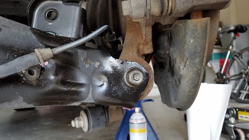 Honda-Pilot-Rear-Coil-Spring-Bump-Stop-Replacement-Guide-011