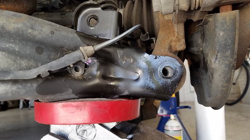 Honda-Pilot-Rear-Coil-Spring-Bump-Stop-Replacement-Guide-015