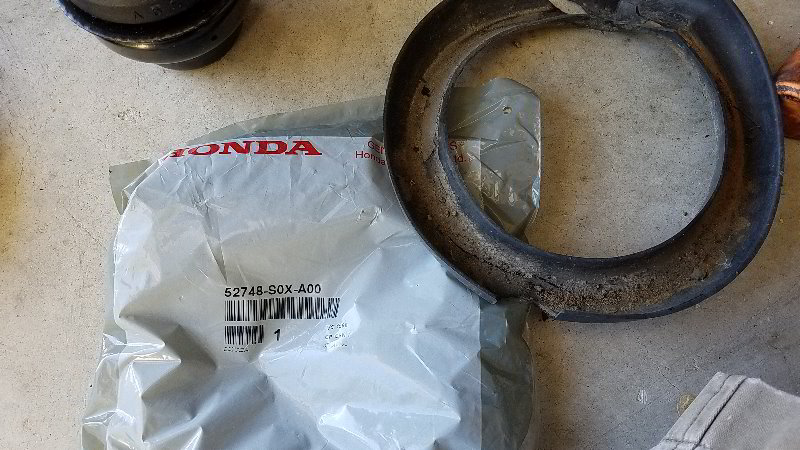 Honda-Pilot-Rear-Coil-Spring-Bump-Stop-Replacement-Guide-027