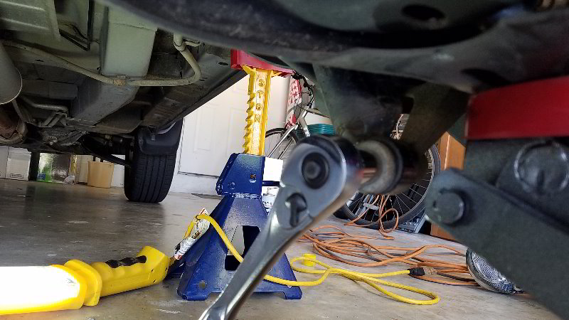 Honda-Pilot-Rear-Coil-Spring-Bump-Stop-Replacement-Guide-037