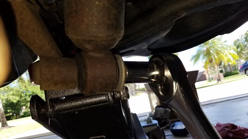 Honda-Pilot-Rear-Coil-Spring-Bump-Stop-Replacement-Guide-038