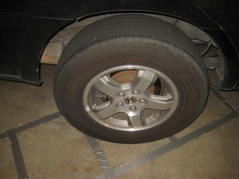 2003-2008-Honda-Pilot-Rear-Brake-Pads-Replacement-Guide-001