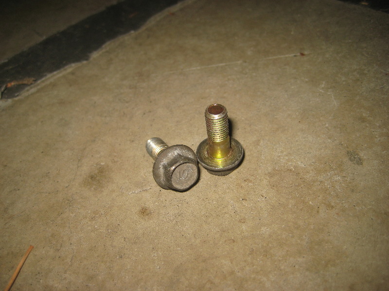 2003-2008-Honda-Pilot-Rear-Brake-Pads-Replacement-Guide-011