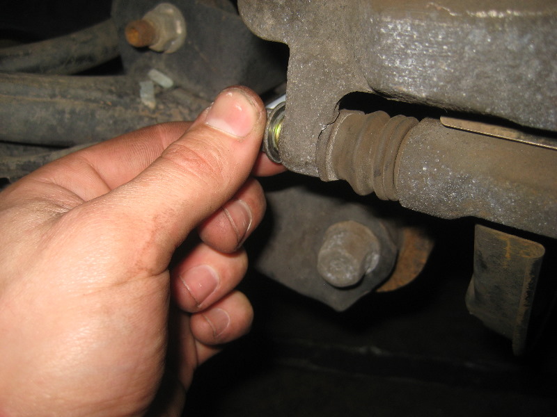 2003-2008-Honda-Pilot-Rear-Brake-Pads-Replacement-Guide-029